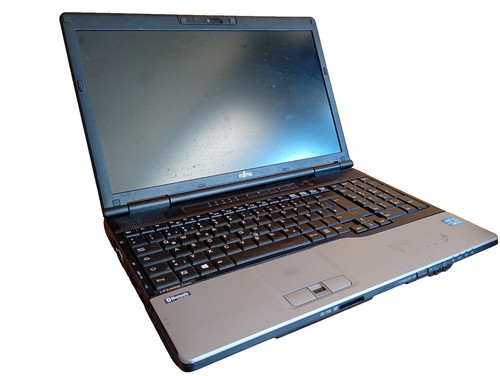 Fujitsu lifebook e782 computer - fujitsu,