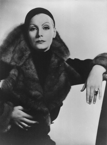 Greta garbo photo - ,