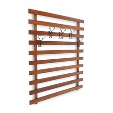 Coat hanger with adjustable
