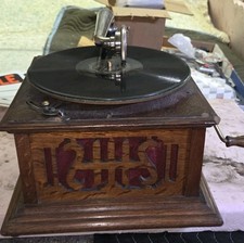 Antico grammofono fonografo