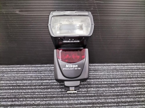 Nikon sb700 speedlight - sb700,