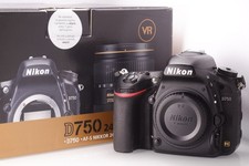 Nikon D750 body in Mint