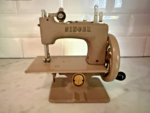 Macchina cucire vintage - da,