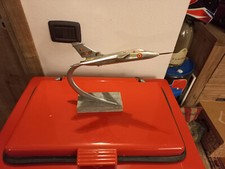 Aereo in alluminio Tornado RS-01 51-06 in metallo da scrivania su base anni 60