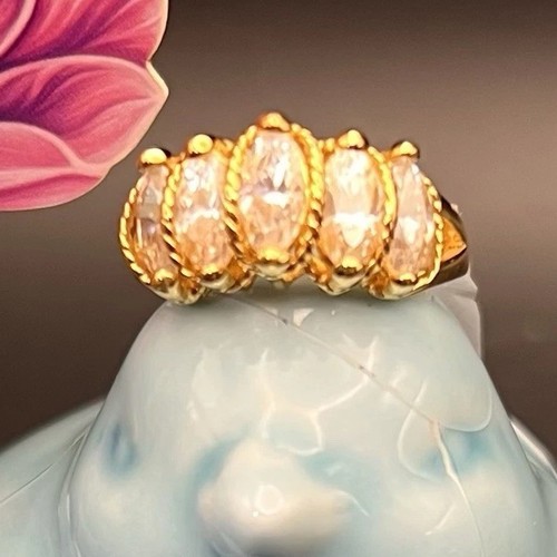 Bellissimo anello zirconi - anello,,