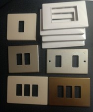 BTICINO / VIMAR - 9 PLACCHE 