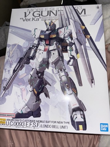 Bandai robot - bandai,