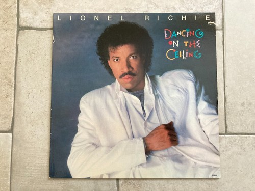 Lionel richie dancing on the - _,