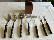 CUTCO Set di Utensili da Cucina Classici 7 Pezzi con Supporto (D. Marrone)