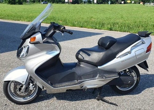 Vendo suzuki burgman 650 solo - vendo,