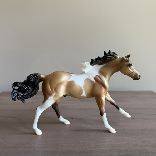 Breyer buckskin vernice quarto - breyer,
