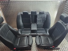Sedili interni in pelle nera