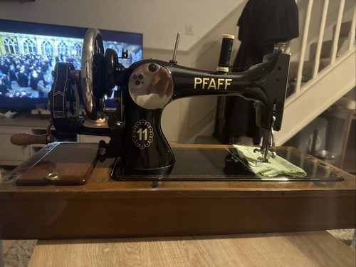 Antique pfaff 11 - antique, (vintage)