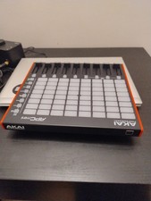 AKAI Professional APC Mini MK2 - Controller MIDI USB con 64 pad RGB Ableton Live