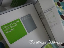 Apple Cinema Display VESA