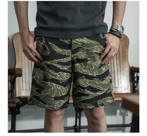 Pantaloncini cargo mimetici