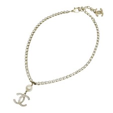 Collana con strass di perle