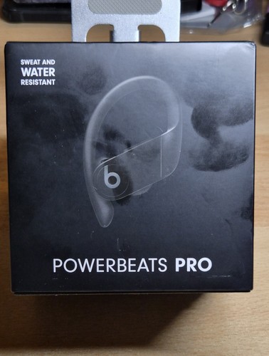 Beats powerbeats pro sweat - beats, and