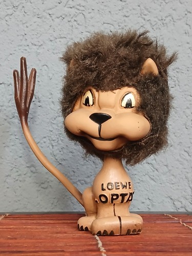 Figurina pubblicitaria loewe - figurina,