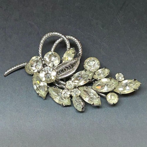 Spilla vintage con strass - , per