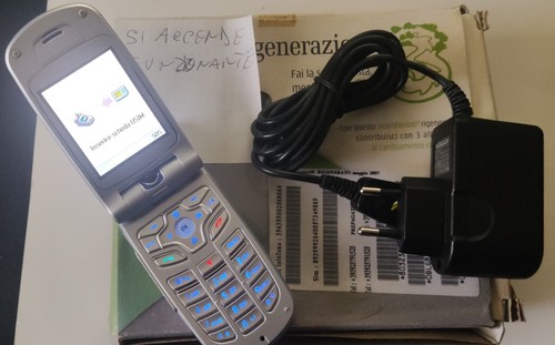 Cellulare u8330 accende - si,