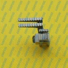 1 pezzo CANE GUIDA PRINCIPALE PER JUKI MO-6700