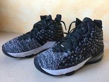 SCARPE SHOES NIKE basket nike LE BRON 17 " in the arena "  nero  TAGLIA : 37,5