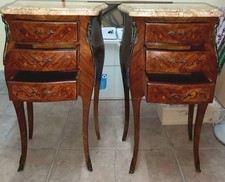 Coppia di comodini francesi