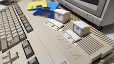 1:10 scale Commodore Amiga 500 mini  monitor 1084 Retro Computer NO 600 1200 