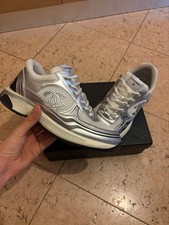 chanel runner