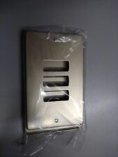 Ave 8X placche grattacielo 3 fori viti incluse    8 pezzi