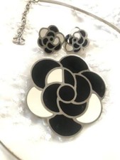 CHANEL Set Collana Orecchini