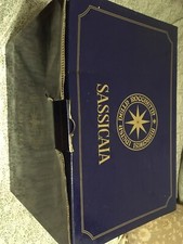 Sassicaia Box originale Usato Vuoto 25x25x36 Stampa Lucida su Cartone Come Foto