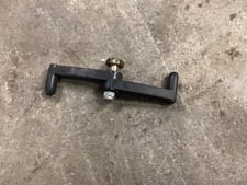 Trunk gas fuel latch release