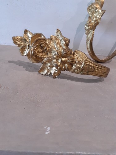 Coppia reggitende ambrasse - di,