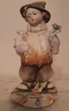 Statuina porcellana CAPODIMONTE firma G. Pezzato cm. 14,5