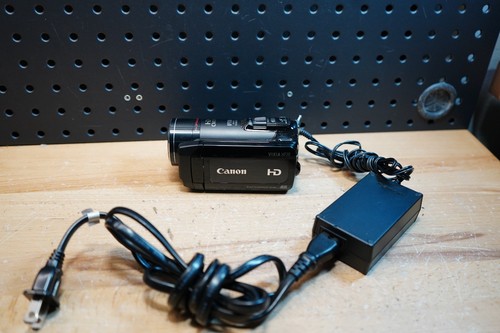 Canon vixia hf20 - canon,