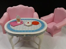 Barbie DIVANO POLTRONA TAVOLO ACCESSORI PER BAMBOLE DOLL VINTAGE 
