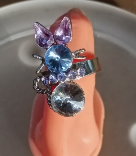 Anello gatto testa e - un,