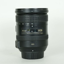 Nikon AF-S DX NIKKOR 18-200 mm