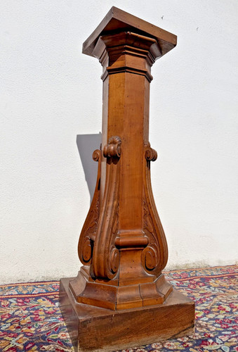 Colonna antica del - , in