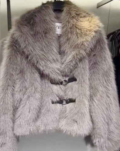 Zara cappotto corto pelliccia - zara,