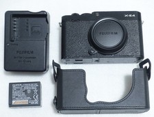 Fotocamera digitale mirrorless Fujifilm X-E4 26,1 MP "eccellente" - solo...