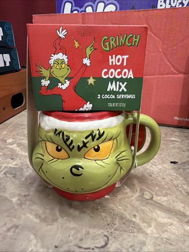The grinch hot cocoa - hot, max