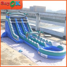 Scivolo gonfiabile gigante