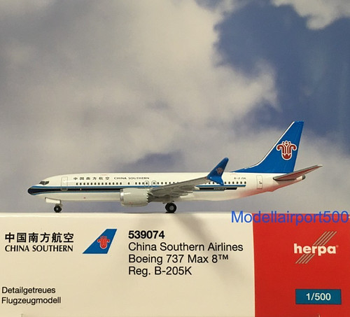 Herpa wings 500 - 1:500, 737
