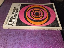 Terra pianeta che sanguina -