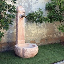 Fontana vedovella rustica da