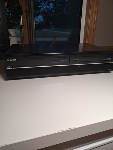 Toshiba dvr620ku vcr dvd combo - toshiba,