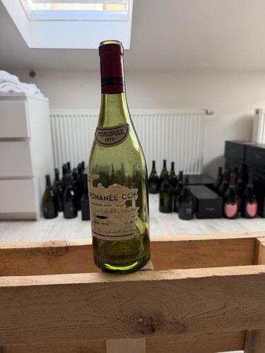 Vecchia bottiglia vuota